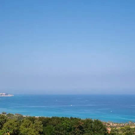 Villa Chiara Infinity Sea View Mandaradoni