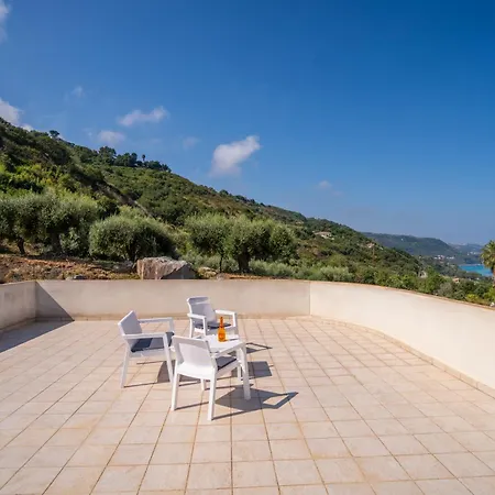 Villa Chiara Infinity Sea View Mandaradoni